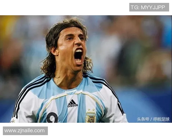 国外长发足球明星的魅力与风采解析以及他们在赛场上的精彩表现